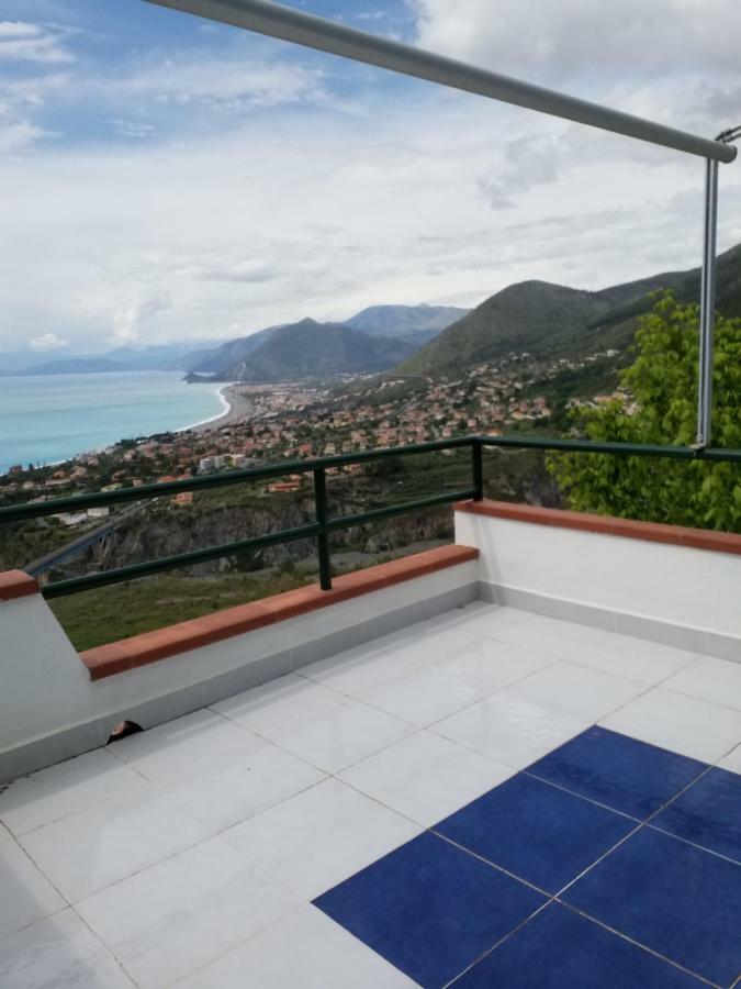 圣尼科拉阿尔切拉La Terrazza Sull Isola Di Dino别墅 外观 照片